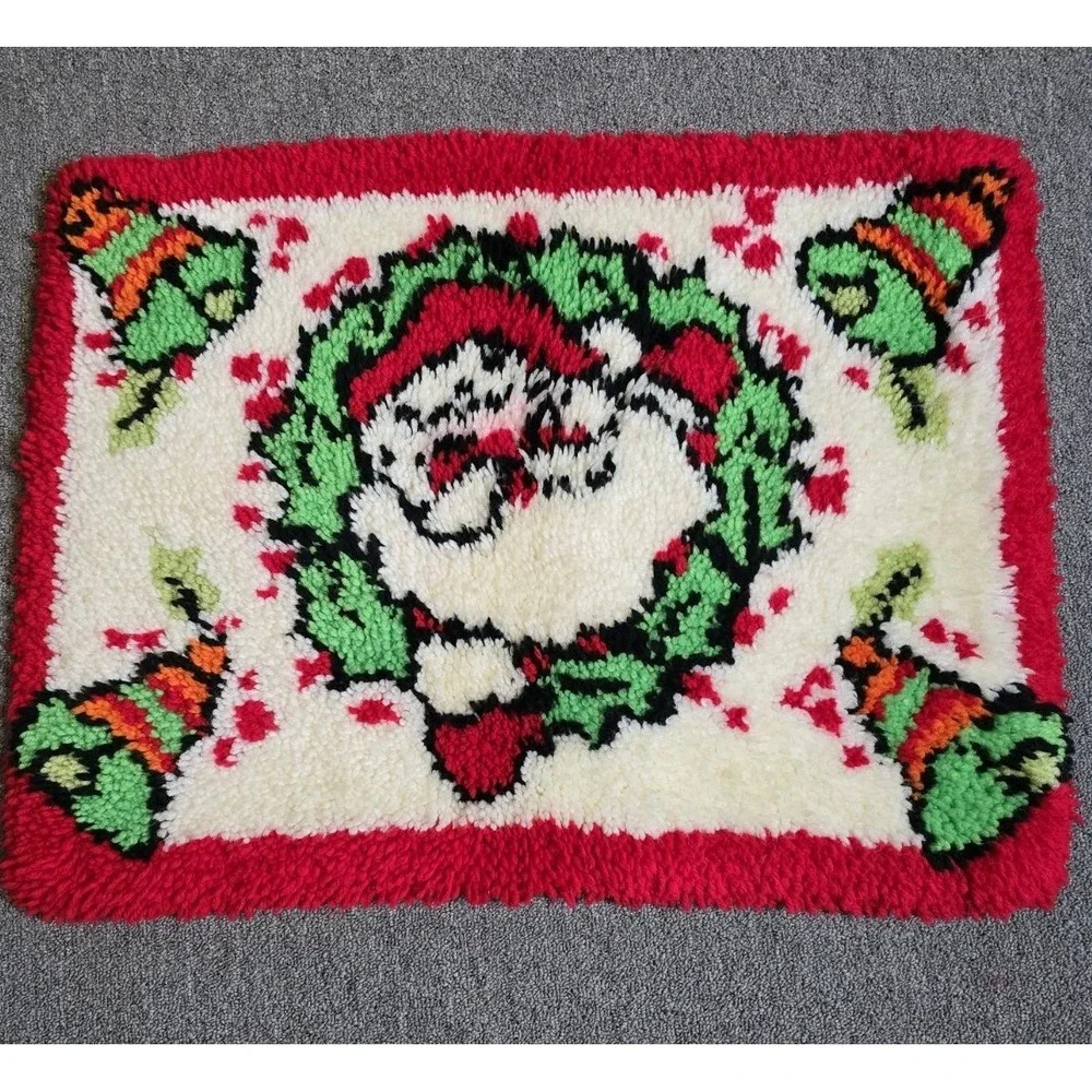 Vintage Santa Christmas Tapestry Latch Hook Yarn Decor Handmade Wall Hanging